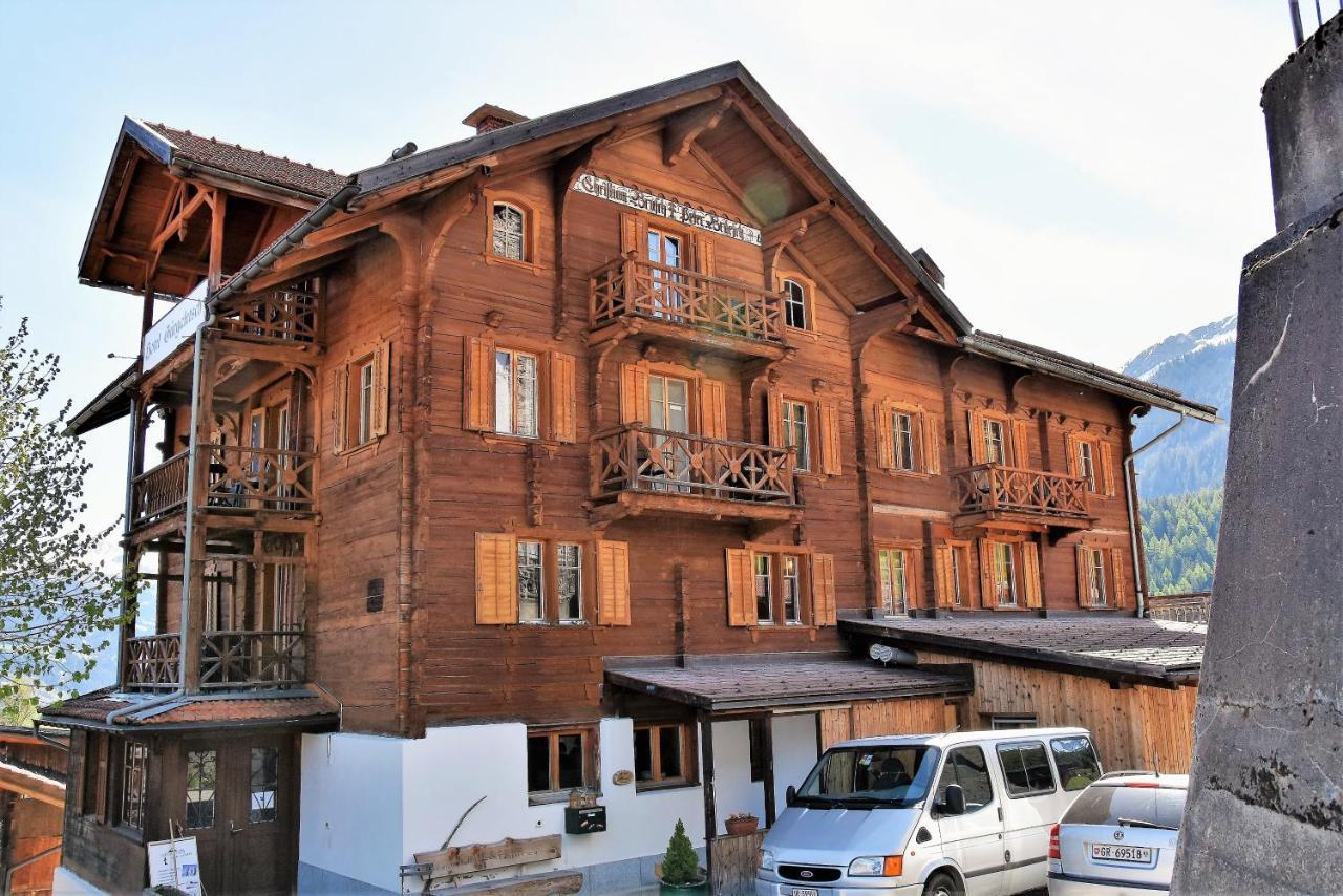 Alpina Lodge Bed & Breakfast 치르첸 외부 사진